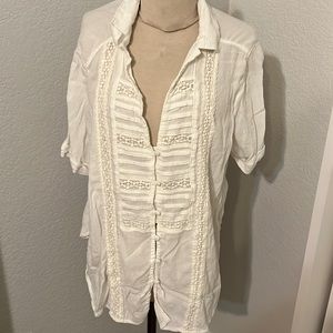 Cute Abercrombie white top